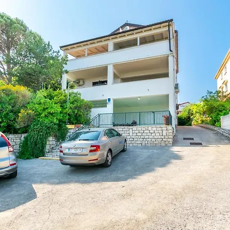 Ivan M Apartment *
