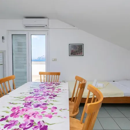 Ivan M Apartment *