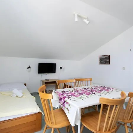 Ivan M Apartment *