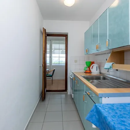 Ivan M Apartment Lopar